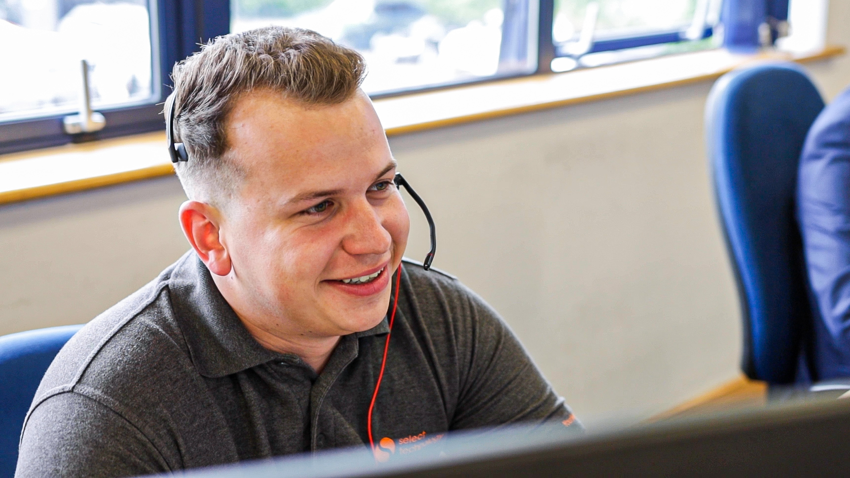Join Select Technology's world-class Service Desk providing the very best IT support in Kent.
